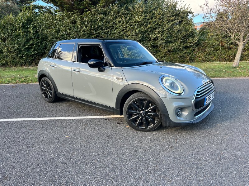 2019 MINI Hatch